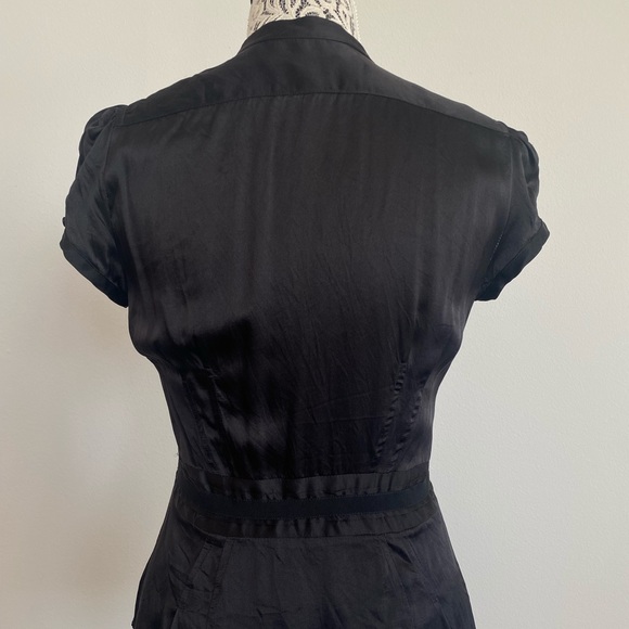 Women's button down blouse with cinched ruffled ribbon waste - Picture 3 of 3